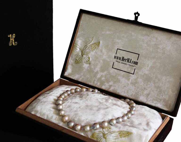 Handmade jewelry benefits - Hand-knotted Natural Pearls
